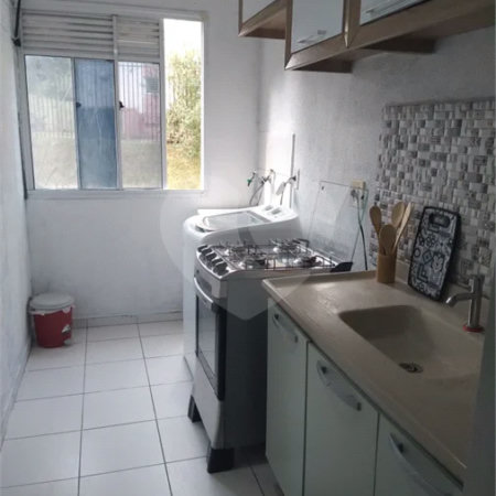 Apartamento à venda com 2 quartos em Jardim Ísis, Cotia, SP