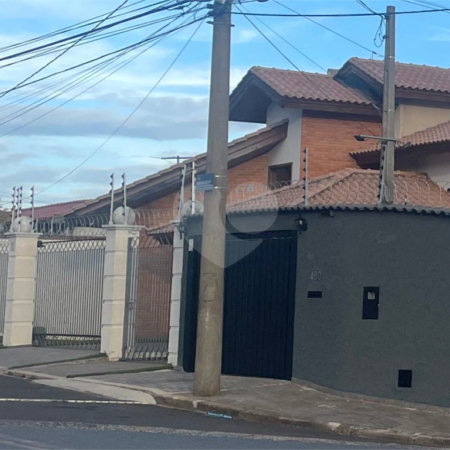 Casa à venda com 3 quartos, sendo 1 suíte,  em Jardim Santa Rosália, Sorocaba, SP