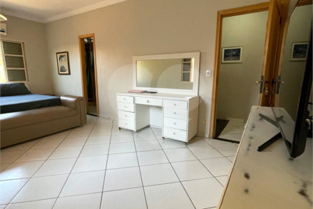 Casa à venda ou para alugar com 4 suítes em Jardim Cuiabá, Cuiabá, MT