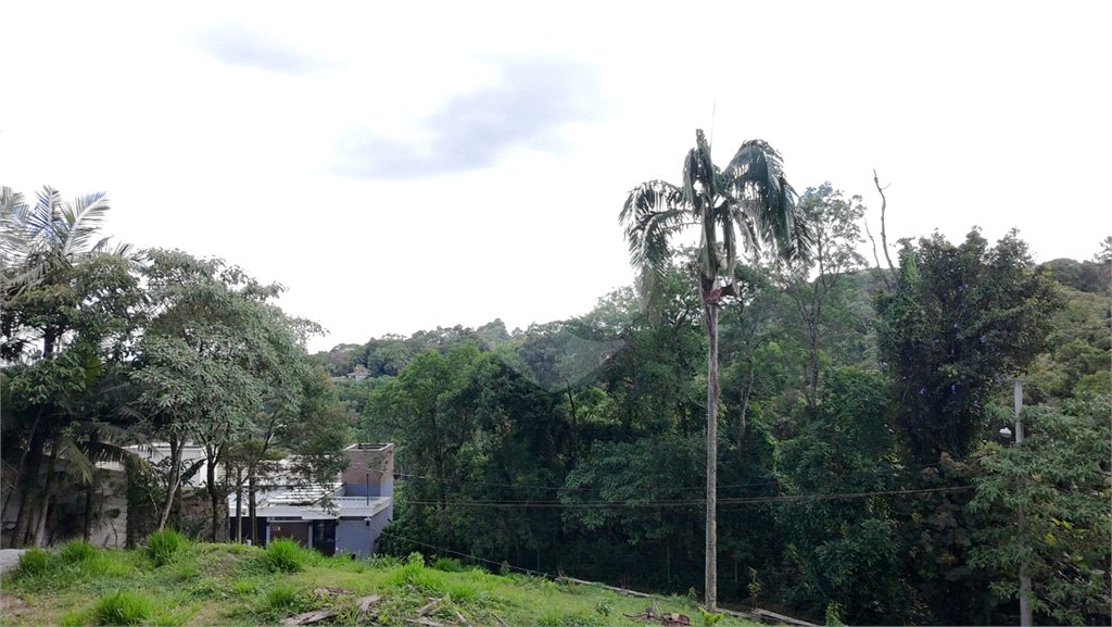 Casa à venda no condomínio Jardim da Montanha I, Mairiporã - SP