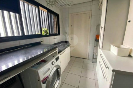 Apartamento à venda com 3 suítes em Vila Suzana, São Paulo, SP