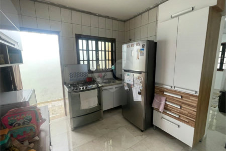 Casa Térrea à venda com 2 quartos, sendo 1 suíte, em Vila Suissa, Mogi das Cruzes, SP