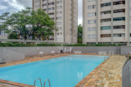Apartamento à venda com 3 quartos, sendo 1 suíte, em Jardim Marajoara, São Paulo, SP