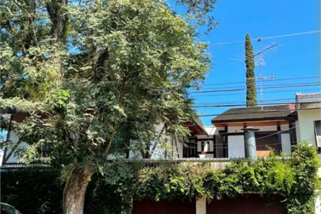Sobrado à venda com 5 quartos, sendo 3 suítes, em Cidade Monções, São Paulo, SP