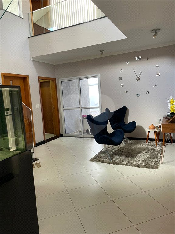Casa à venda com 4 suítes no condomínio Aruã Lagos, Mogi das Cruzes - SP