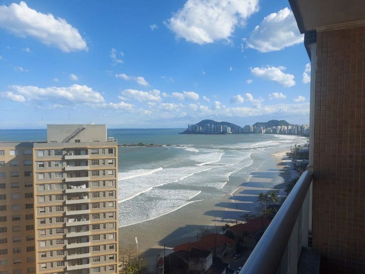 Apartamento Residencial à venda, Pitangueiras, Guarujá - AP1677.