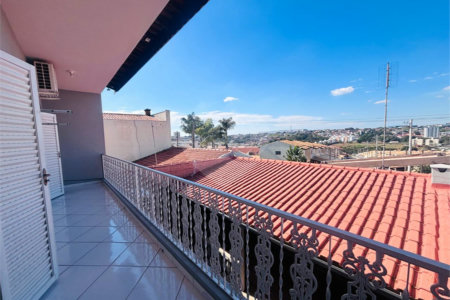Casa para alugar com 3 quartos, sendo 1 suíte,  em Wanel Ville, Sorocaba, SP