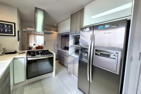 Apartamento à venda com 3 quartos, sendo 3 suítes, em Lar São Paulo, São Paulo - SP