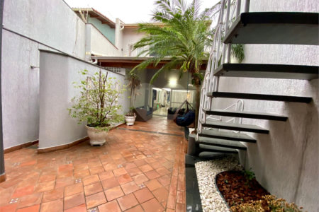 Sobrado à venda com 3 quartos, sendo 2 suítes, em Vila Maria Alta, São Paulo, SP