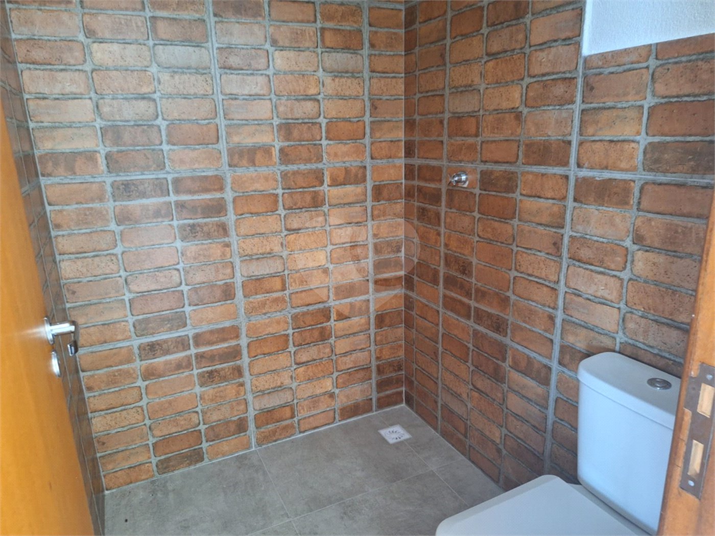 Casa em condomínio à venda com 3 suítes no Centro, Bom Jesus dos Perdões, SP