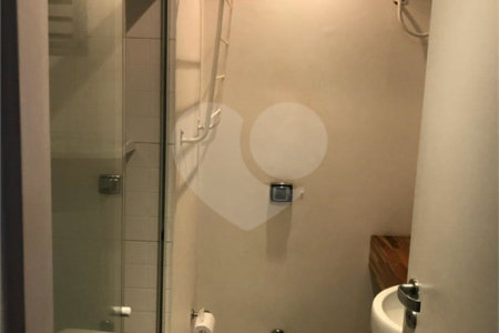 Sala à venda em Vila Suzana, São Paulo, SP