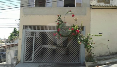 Sobrado à venda com 4 quartos, sendo 1 suíte,  em Tucuruvi, São Paulo, SP