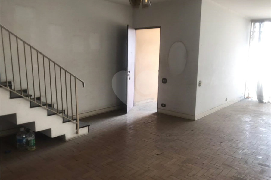 Sobrado à venda com 4 quartos, sendo 2 suítes, em Santana, São Paulo, SP