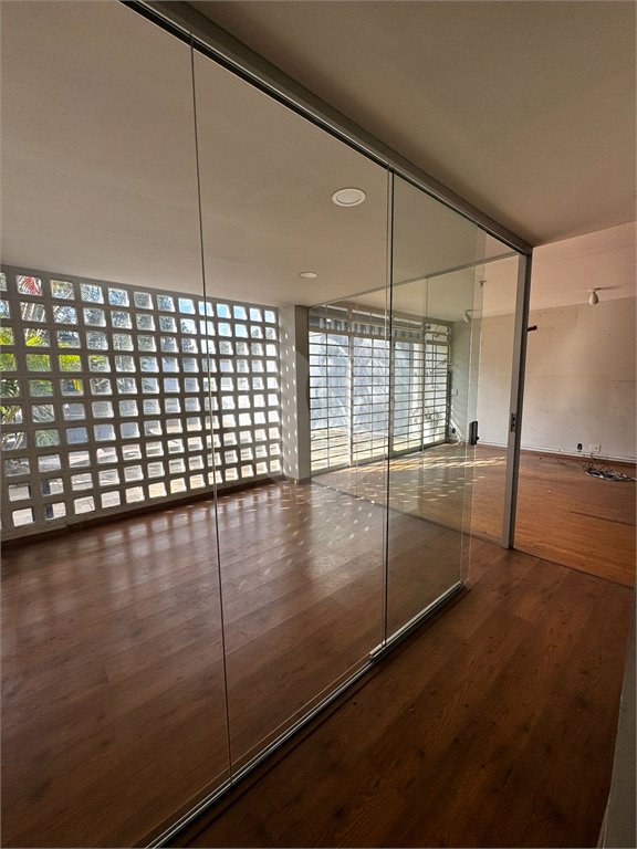 Casa à venda ou para alugar com 4 quartos, sendo 2 suítes,  em Vila Andrade, São Paulo, SP