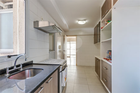 Apartamento à venda com 2 suítes em Jurubatuba, São Paulo, SP