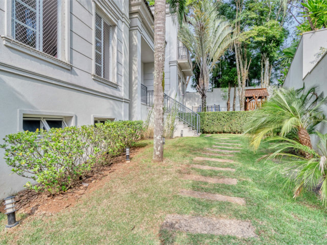 Casa à venda com 4 suítes no condomínio L'unique, São Paulo - SP