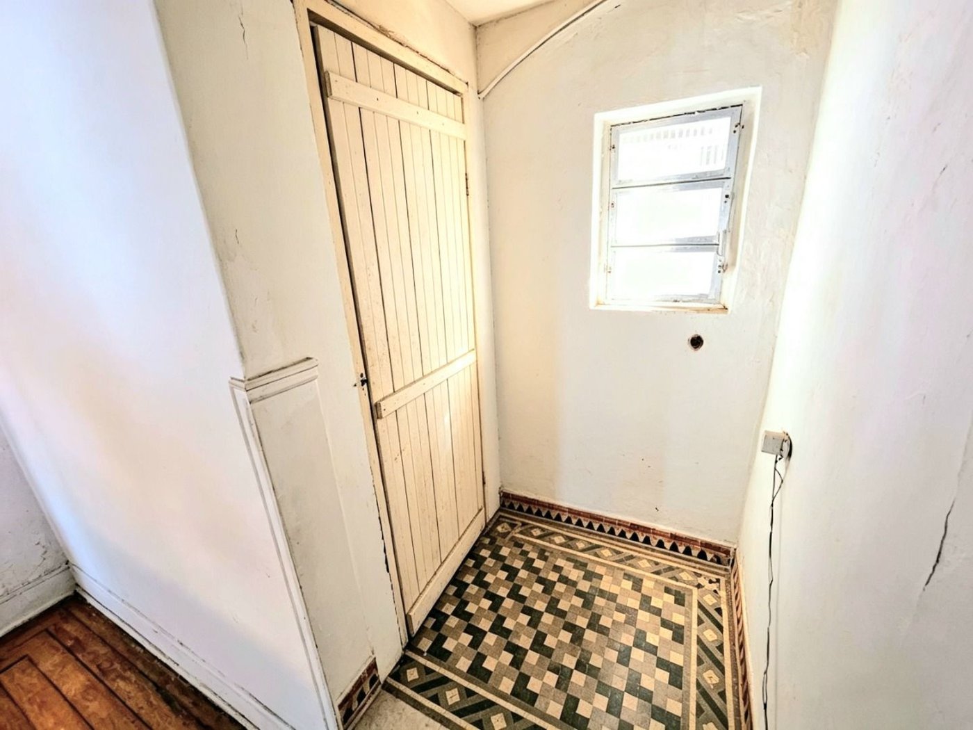 Casa com 3 dormitórios à venda, 119 m² por R$ 689.000,00 - Pompéia - Santos/SP