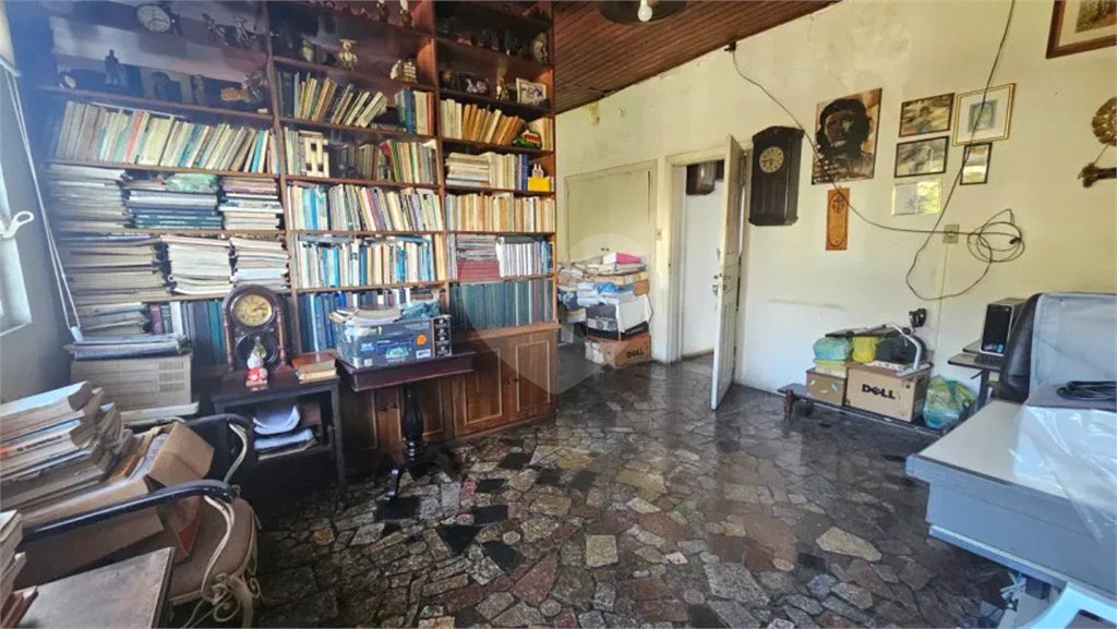Sobrado à venda ou para alugar com 5 quartos, sendo 3 suítes, em Pacaembu, São Paulo, SP