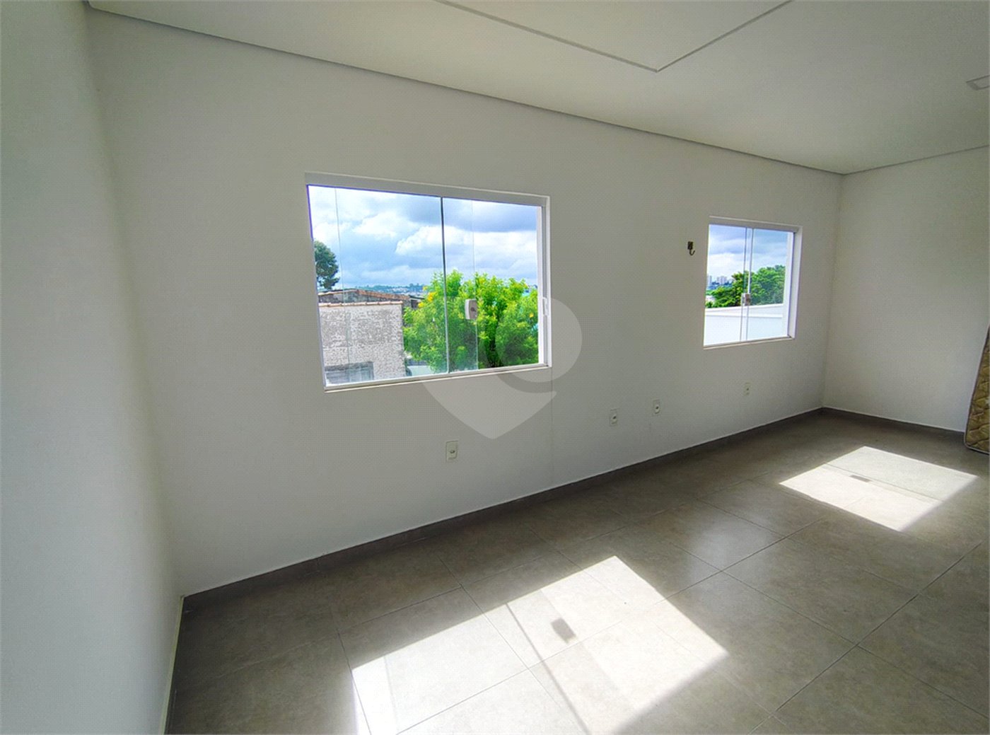 Casa à venda com 3 quartos, sendo 1 suíte, no condomínio Residencial Panorama- Jundiai, Jundiaí - SP