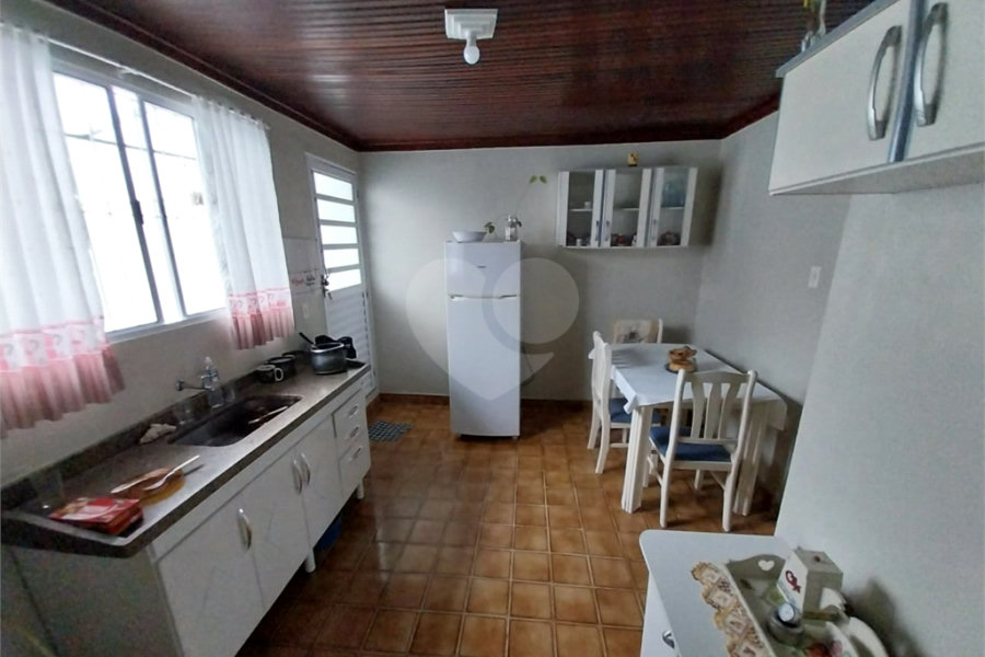Sobrado à venda com 3 quartos, sendo 1 suíte, em Tremembé, São Paulo, SP