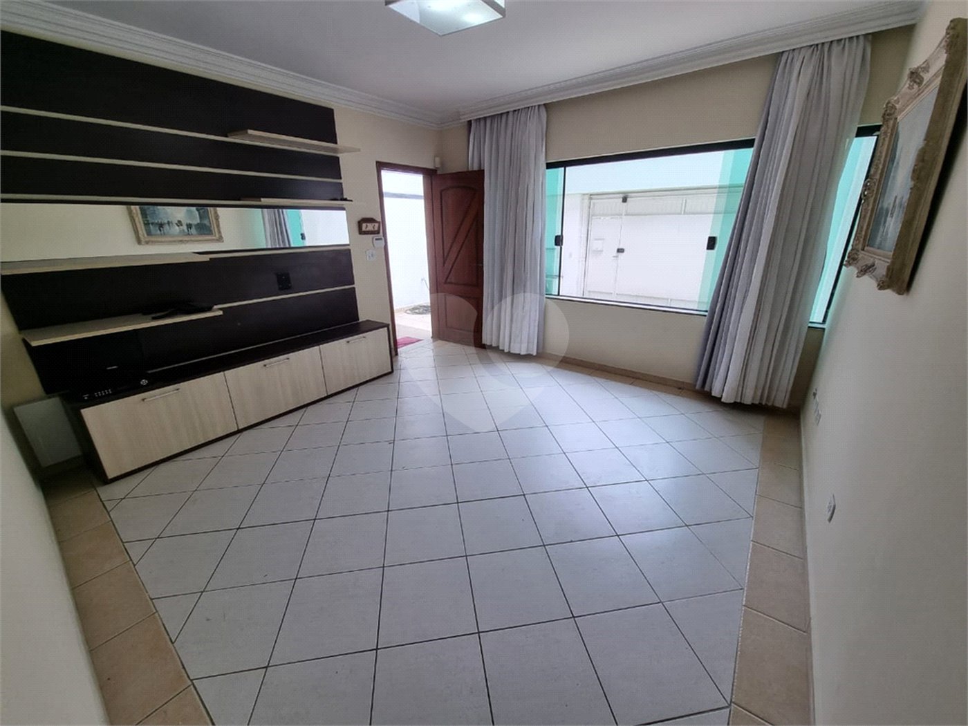 Casa à venda ou para alugar com 3 quartos, sendo 1 suíte,  em Bosque da Saúde, São Paulo, SP