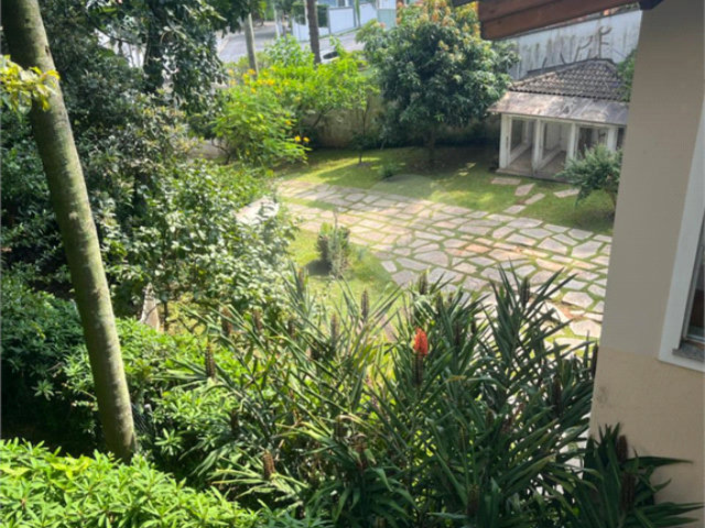 Sobrado à venda com 4 suítes em Jardim Virginia Bianca, São Paulo, SP