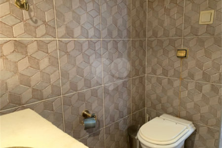 Apartamento à venda com 3 quartos, sendo 1 suíte, em Alto da Boa Vista, São Paulo, SP
