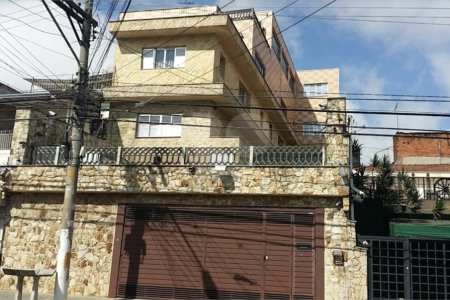 Sobrado à venda com 9 quartos, sendo 4 suítes, em Vila Maria Alta, São Paulo, SP