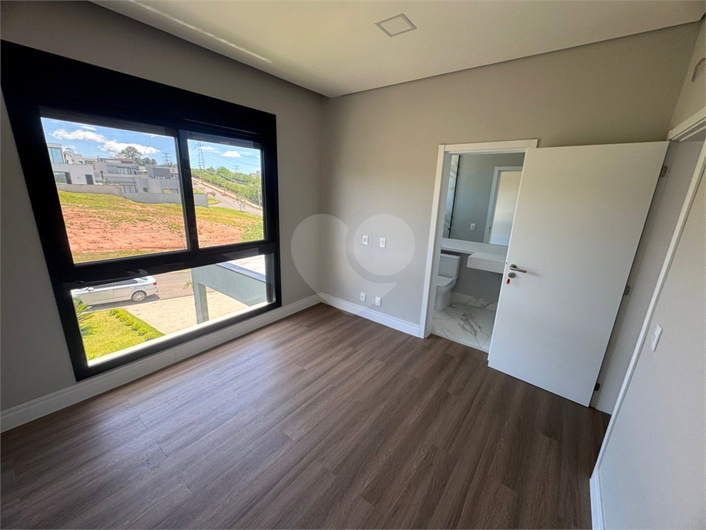 Casa à venda com 4 suítes no condomínio Villas do Golf, Itu - SP