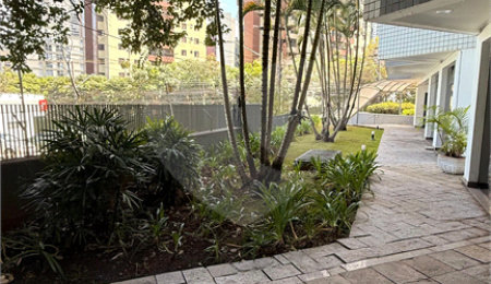 Apartamento à venda com 3 quartos, sendo 1 suíte, em Vila Andrade, São Paulo, SP