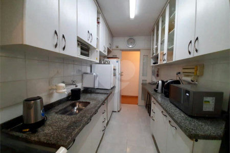 Apartamento para alugar com 3 quartos, sendo 1 suíte, em Vila Olímpia, São Paulo, SP