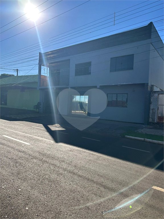 Sobrado à venda ou para alugar com 4 quartos, sendo 2 suítes, em Vila Lacíria, Ponta Porã, MS