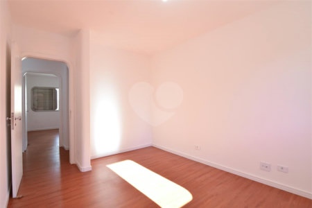 Apartamento à venda com 4 quartos, sendo 2 suítes,  em Brooklin Paulista, São Paulo, SP