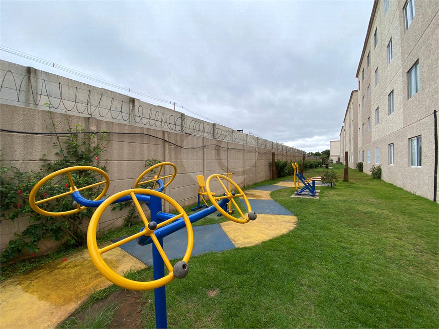Apartamento à venda com 2 quartos em Parque Santa Rosa, Suzano, SP