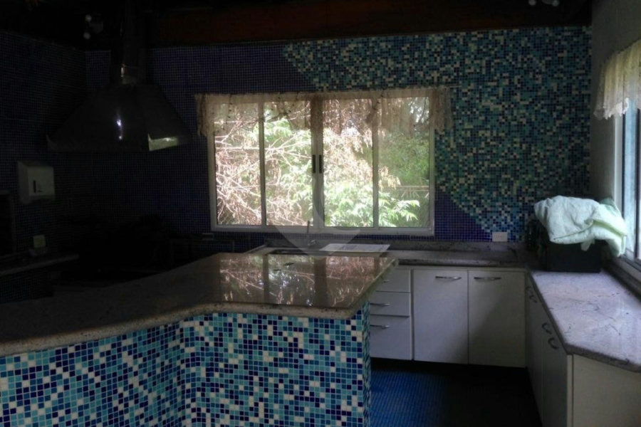 Casa à venda com 4 quartos, sendo 1 suíte, em Samambaia, Mairiporã, SP