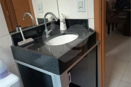 Apartamento à venda com 2 quartos em Água Chata, Guarulhos, SP