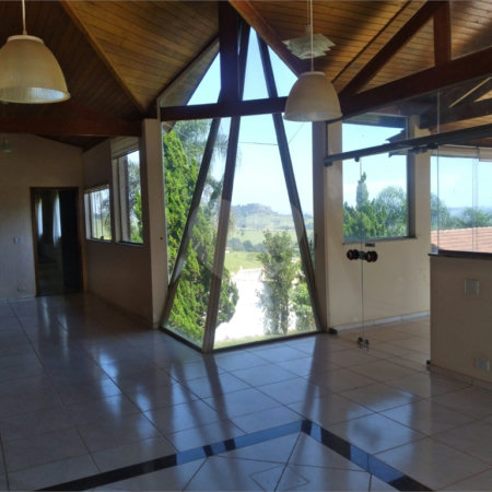 Chácara à venda com 4 quartos, sendo 2 suítes, em Loteamento Village de Atibaia, Atibaia, SP