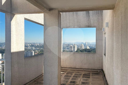 Apartamento à venda com 3 quartos, sendo 2 suítes, em Parque Reboucas, São Paulo, SP