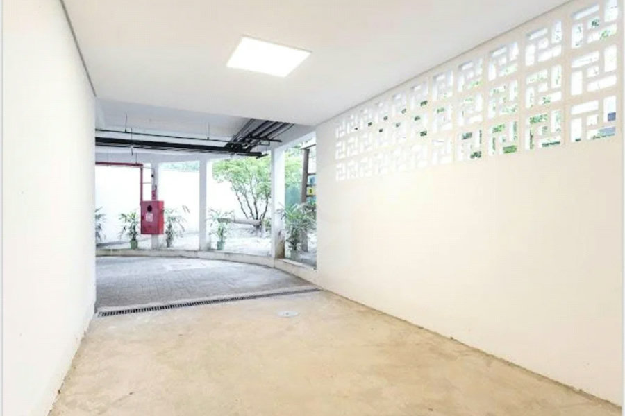 Casa à venda com 3 quartos, sendo 2 suítes, no condomínio Residencial Erika, São Paulo - SP