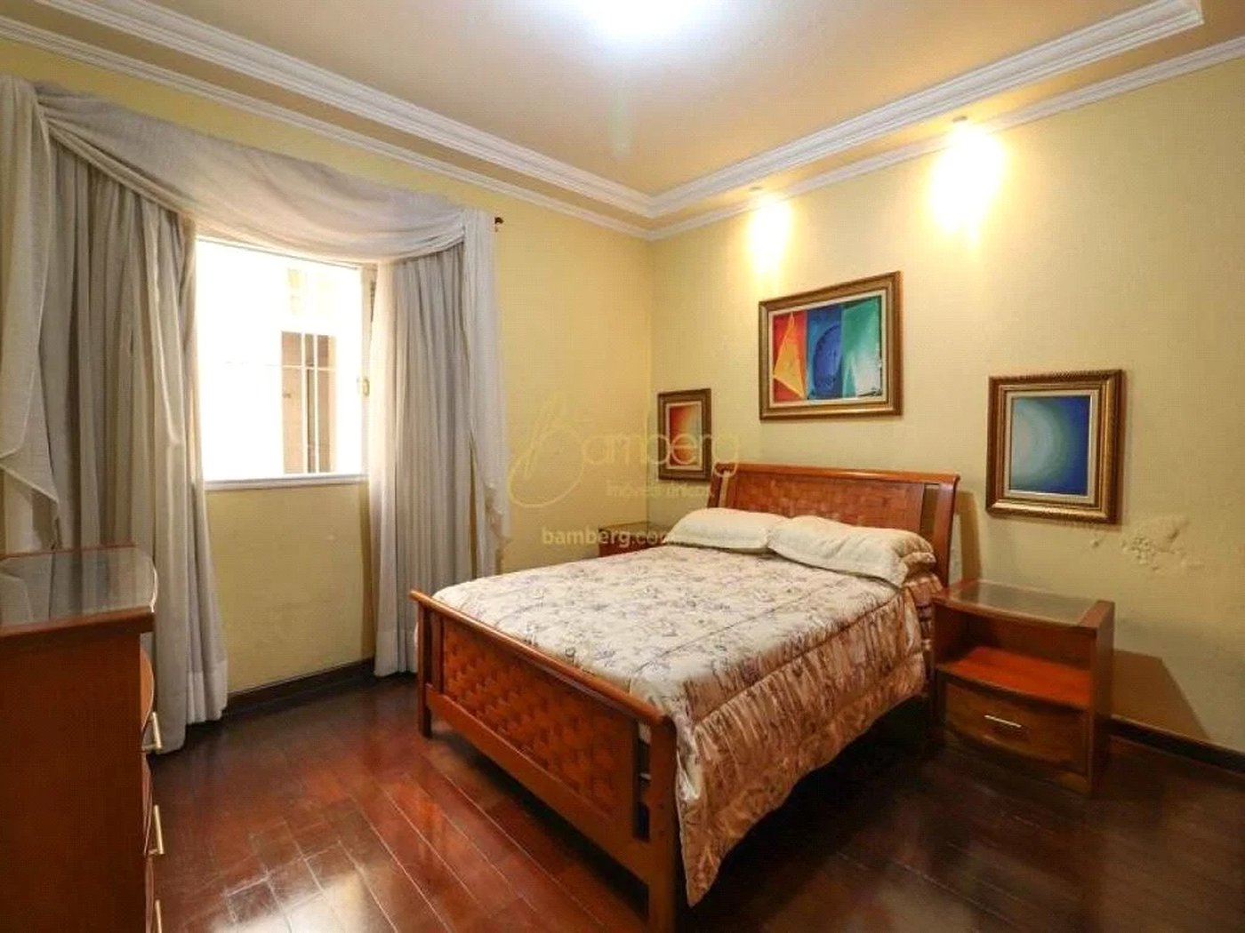 Casa à venda com 4 quartos, sendo 2 suítes, em Jardim Trussardi, São Paulo, SP