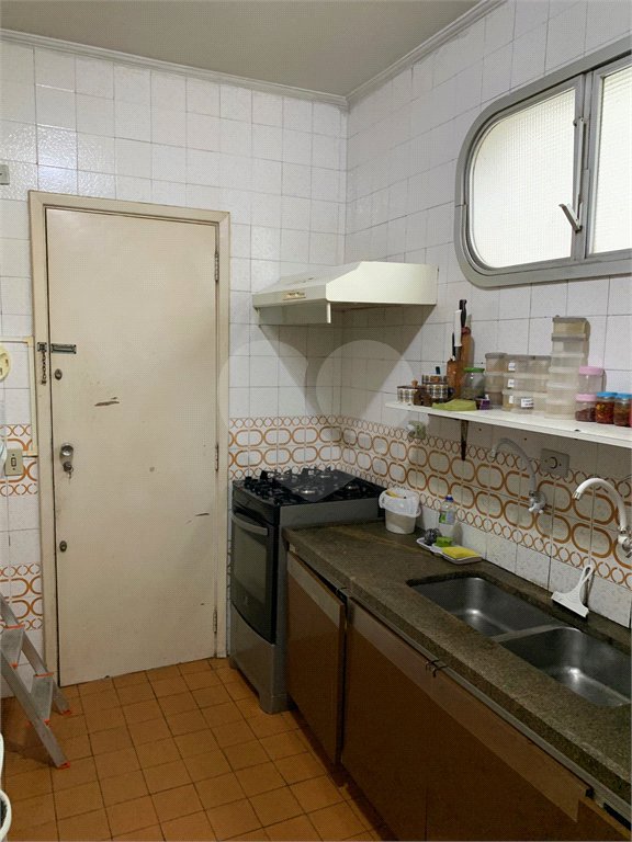 Apartamento à venda com 3 quartos, sendo 1 suíte,  em Jardim Marajoara, São Paulo, SP