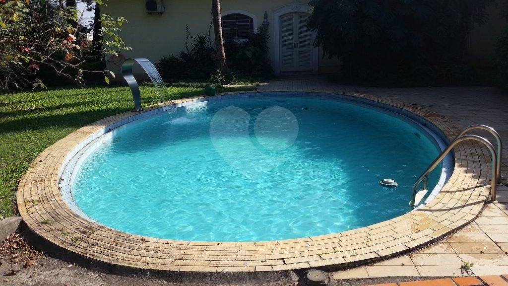 Casa à venda com 3 quartos, sendo 1 suíte, em Butantã, São Paulo, SP