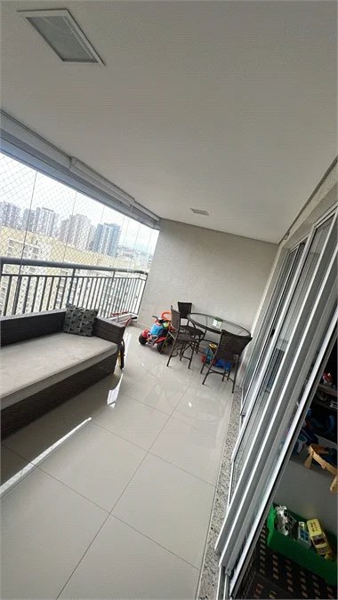 Apartamento à venda com 2 suítes em Parque Reboucas, São Paulo, SP
