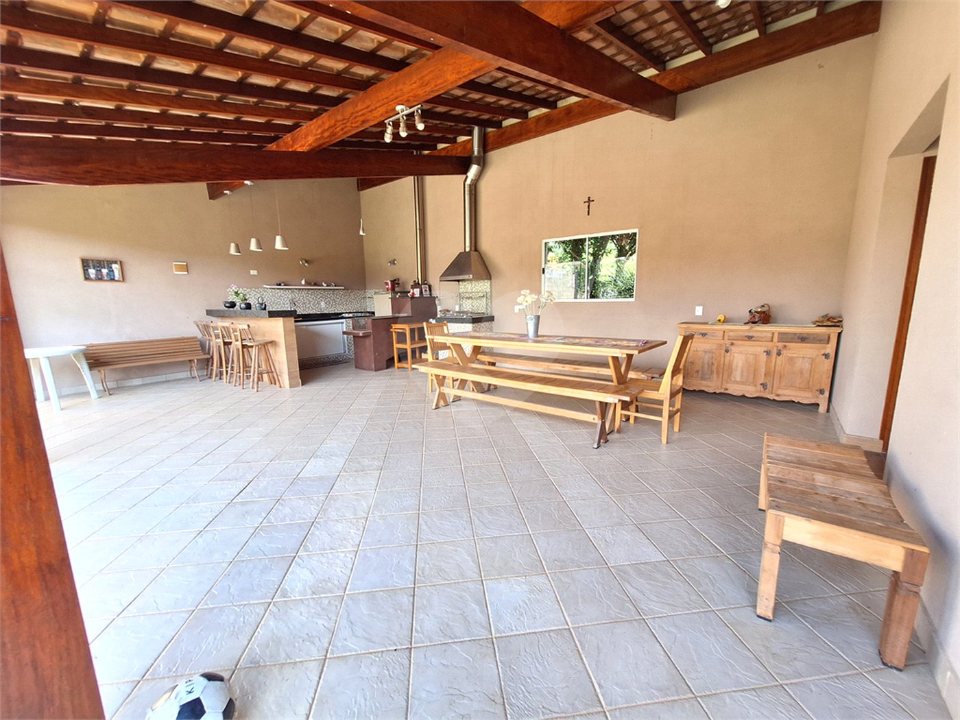 Casa à venda com 4 quartos, sendo 1 suíte, em Santa Cândida, Vinhedo, SP
