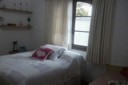 Casa Térrea à venda com 4 quartos, sendo 2 suítes, em Vila Mazzei, São Paulo, SP