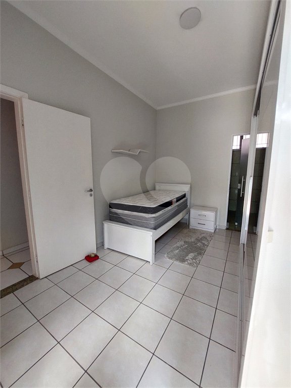 Casa à venda com 3 quartos, sendo 2 suítes, no Centro, Bom Jesus dos Perdões, SP