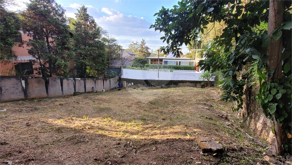 Terreno à venda em Jardim Sílvia (zona Oeste), São Paulo, SP