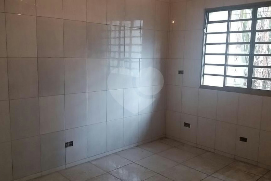 Sobrado à venda com 3 quartos, sendo 1 suíte, em Santa Terezinha, São Paulo, SP