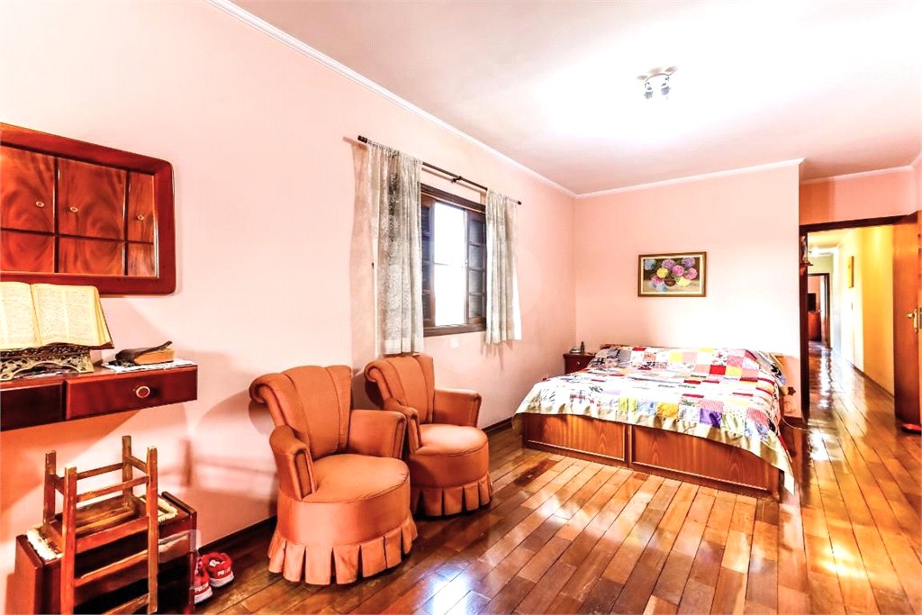 Sobrado à venda com 4 quartos, sendo 1 suíte, em Vila Nova Mazzei, São Paulo, SP