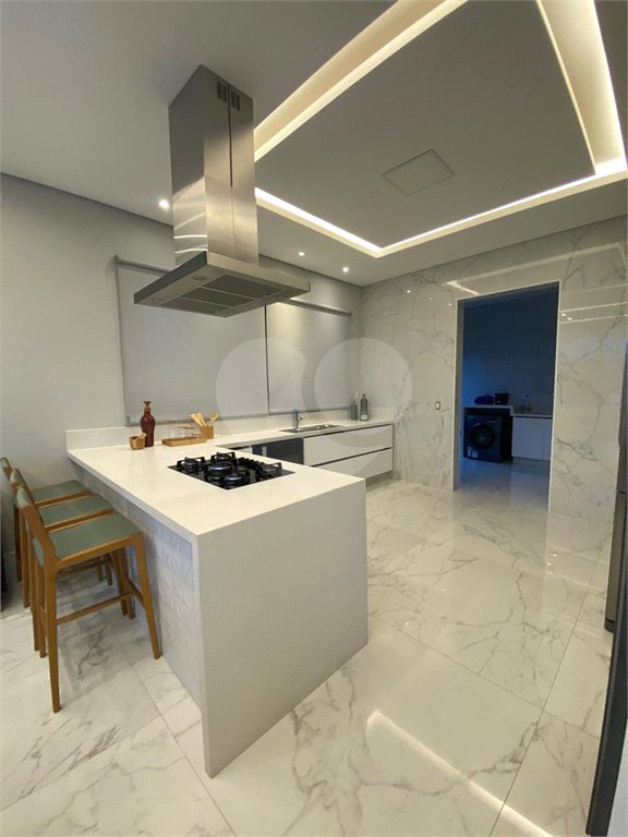 Casa à venda com 4 suítes no condomínio Genessis 2, Santana de Parnaíba - SP